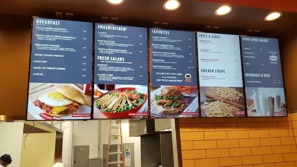 Multi-screen commercial digital signage installation